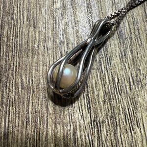Vintage Sterling Silver Caged Pearl Necklace